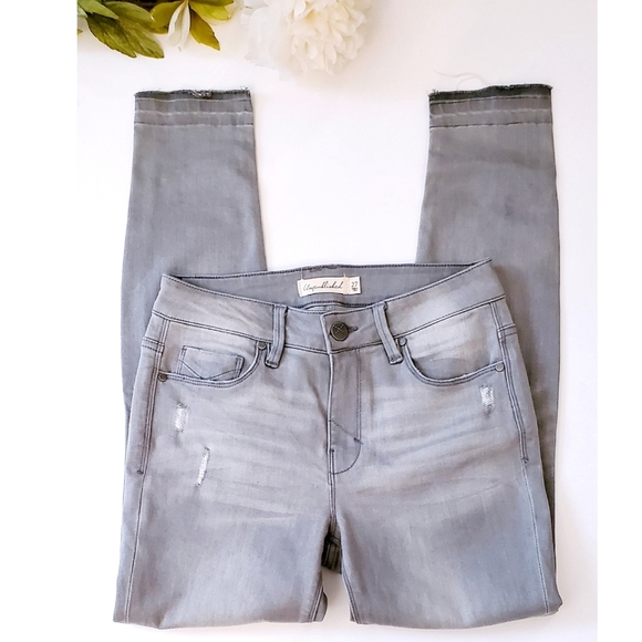 NWOT Unpublished Gray Ripped Raw Hem Jeggings 27 - Picture 6 of 7